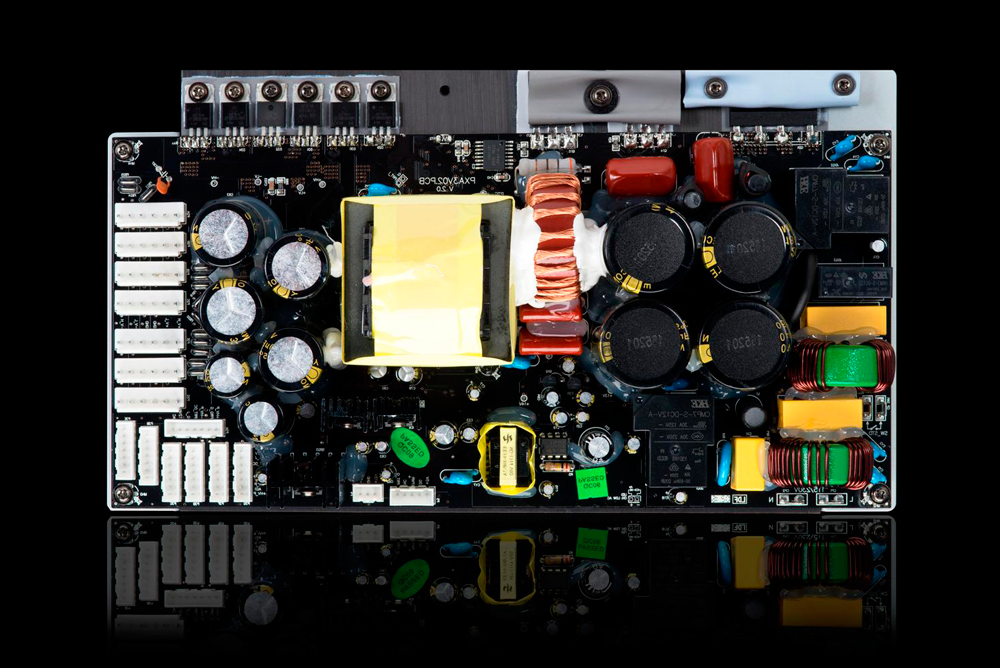 Emotiva XPA-11 Gen3 11-канальный усилитель мощности