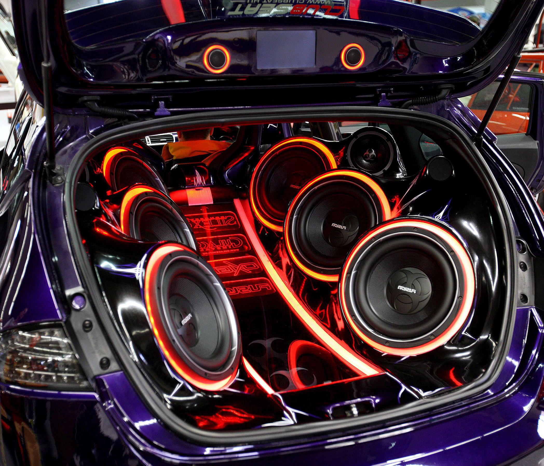 Сабвуферы для автомобиля