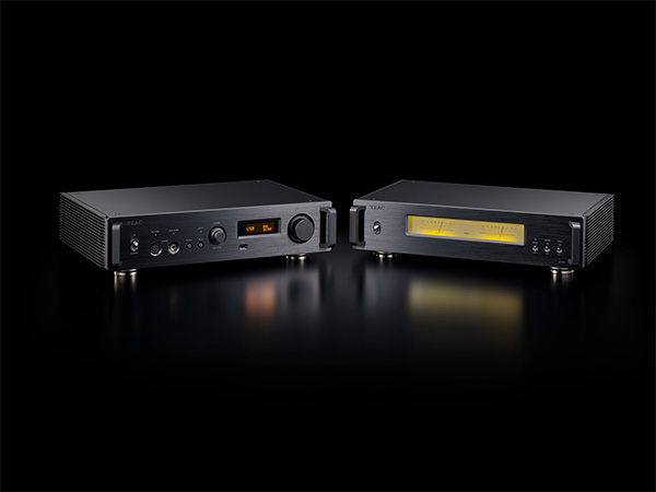 TEAC AP-701 black Усилитель мощности