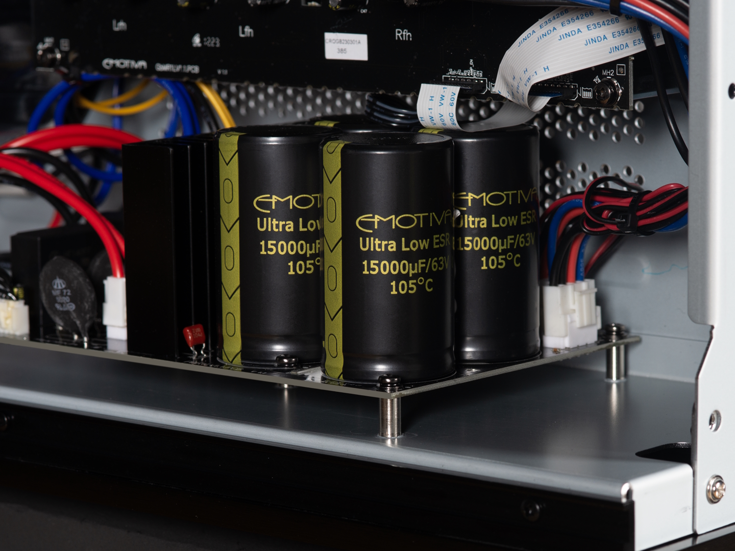 Emotiva MR-1L 9 канальный AV ресивер