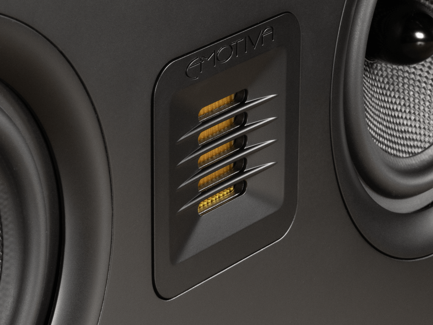 Emotiva Airmotiv XC3 - Акустическая система центрального канала