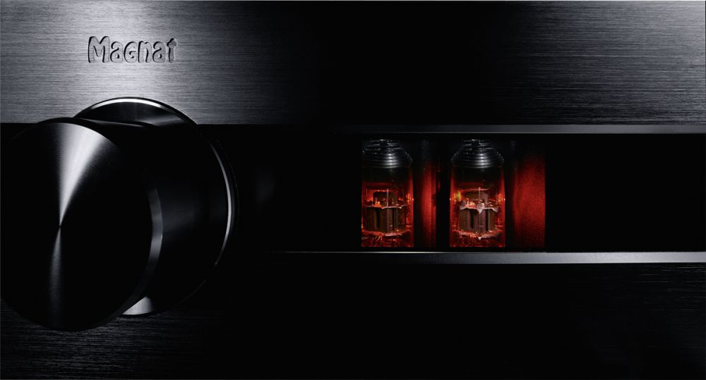Magnat MA 900 Black — Премиум-аудиосистема класса люкс