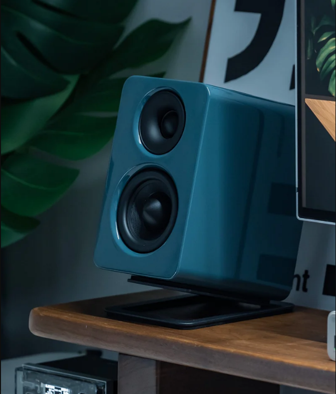 Активная полочные колонки Jamo Mini MKII Gloss Eucalyptus