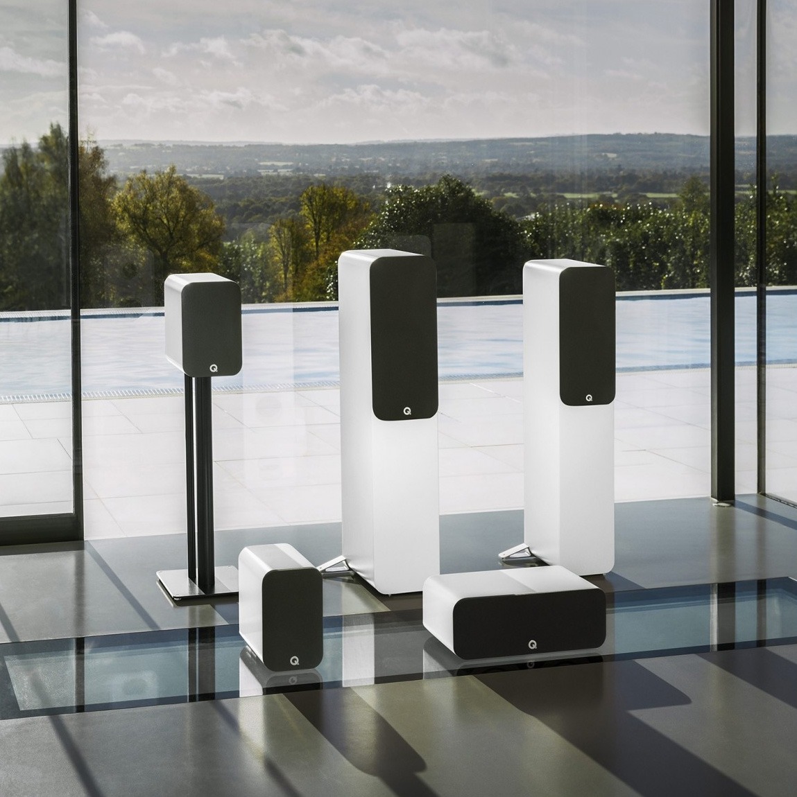 Q Acoustics Q5040 Satin white Напольные АС белый матовый QA5044