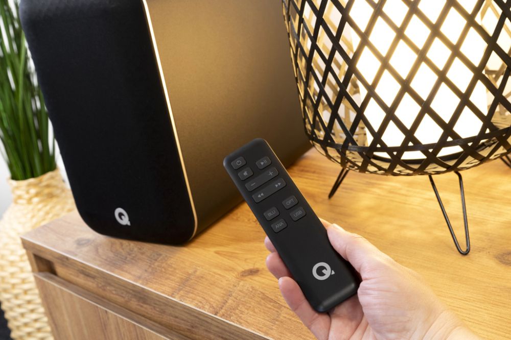 Q Acoustics Q M20 HD (QA7610) Black активные полочные АС черные