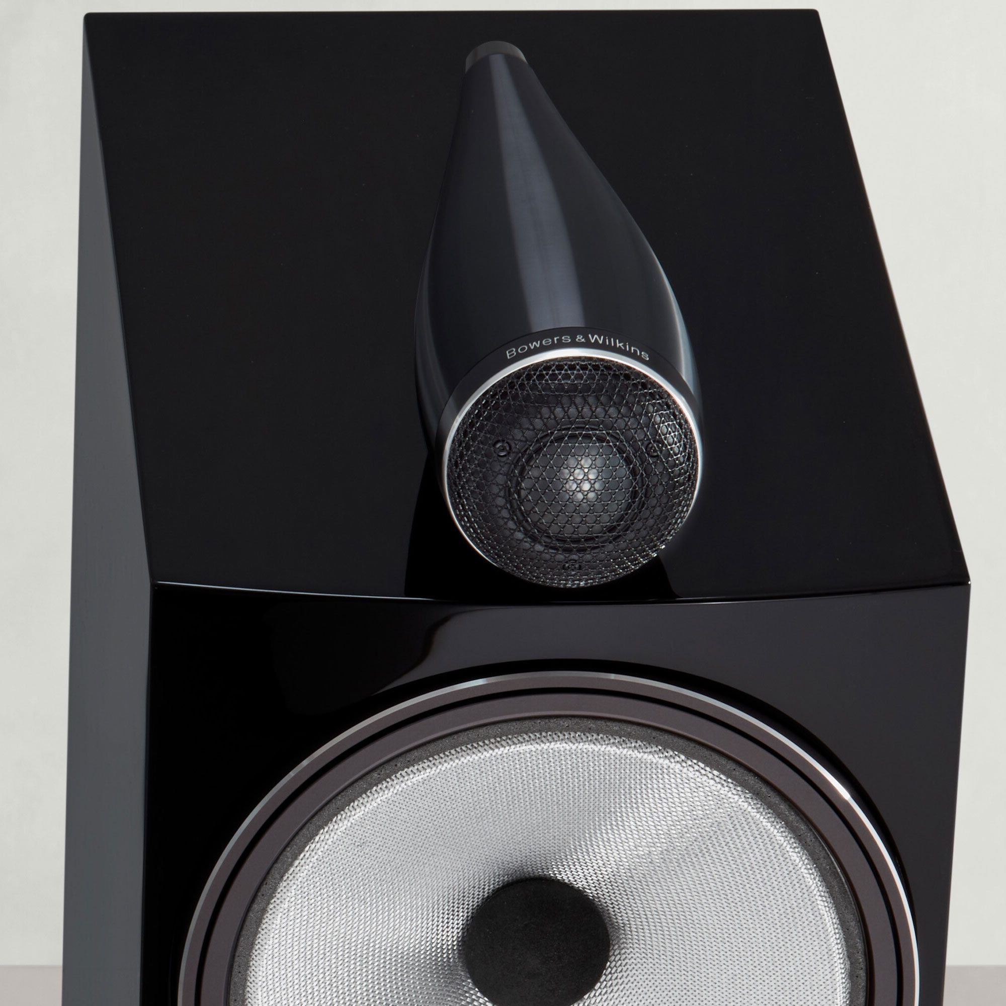 Bowers & Wilkins 702 S3 Glossy Black напольная АС