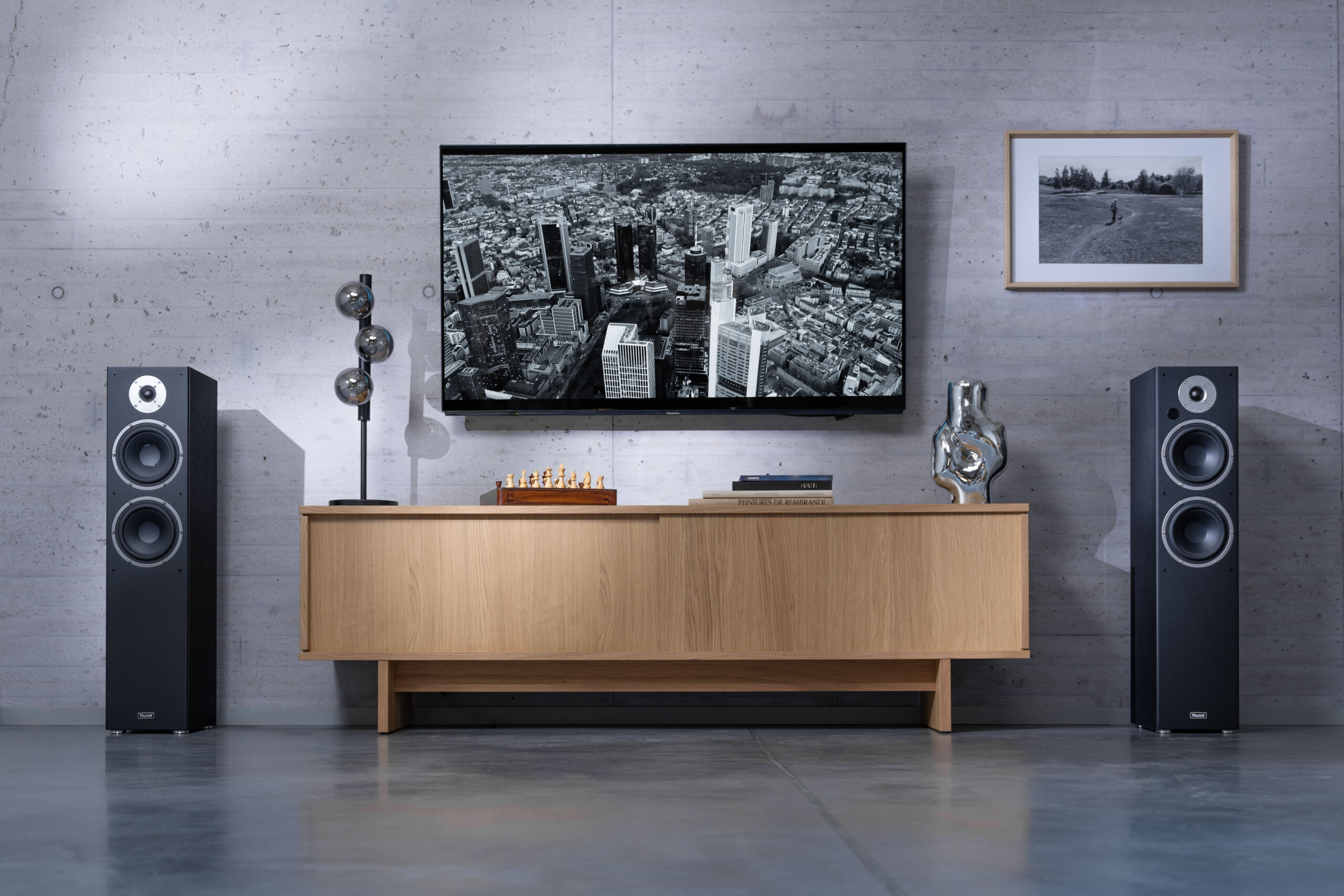 Magnat Monitor Reference 5A Black Напольная акустика